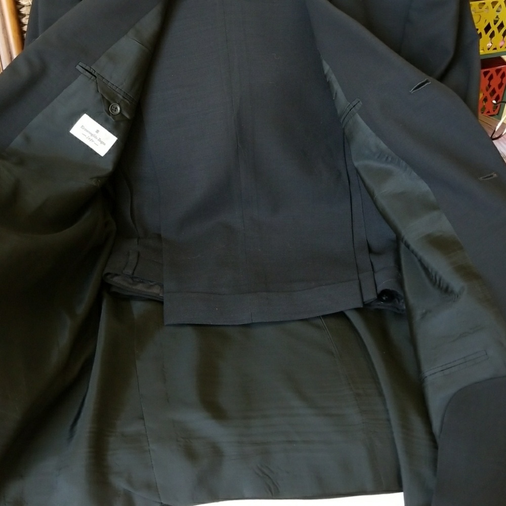 Ermenegildo Zegna black "soft" two-piece suit - Picture 7 of 7